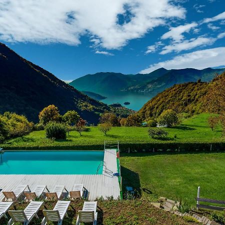 Cozy Chalet At Marone Lake Lombardy With Pool Eksteriør billede